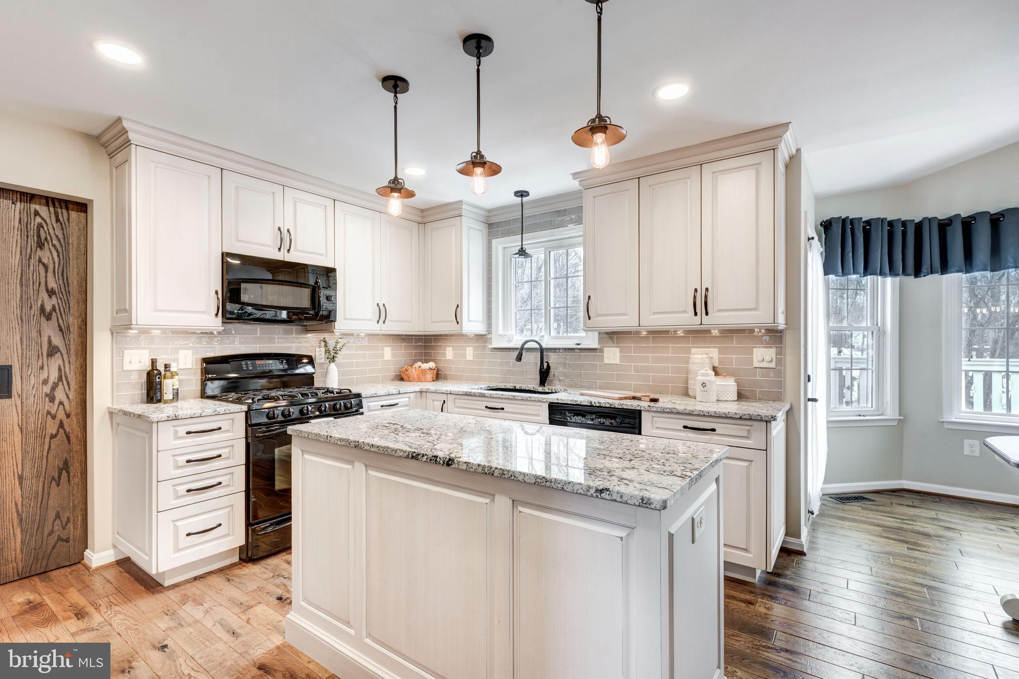 BRYNWOOD HILLS - Residential