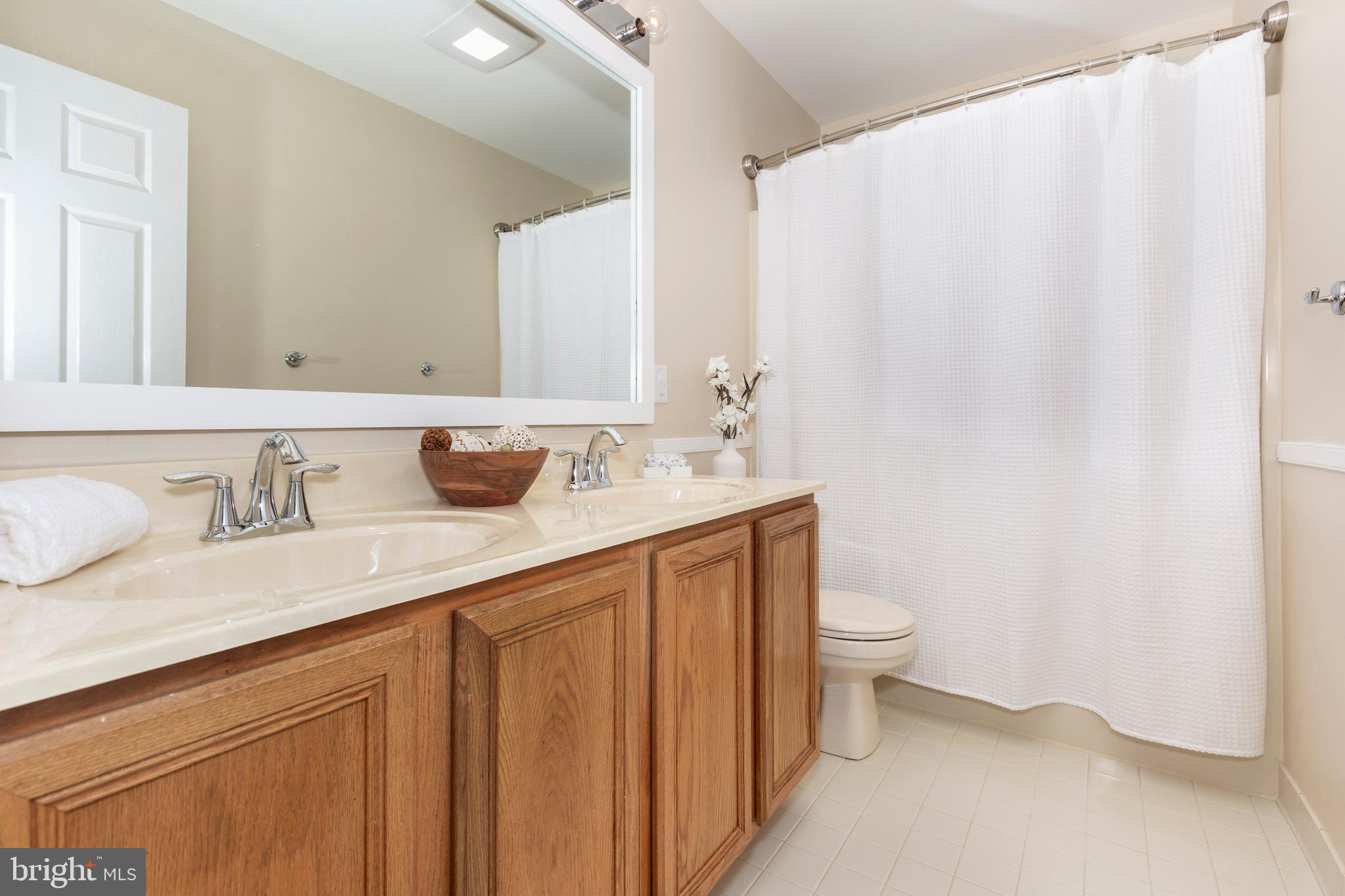 BRYNWOOD HILLS - Residential