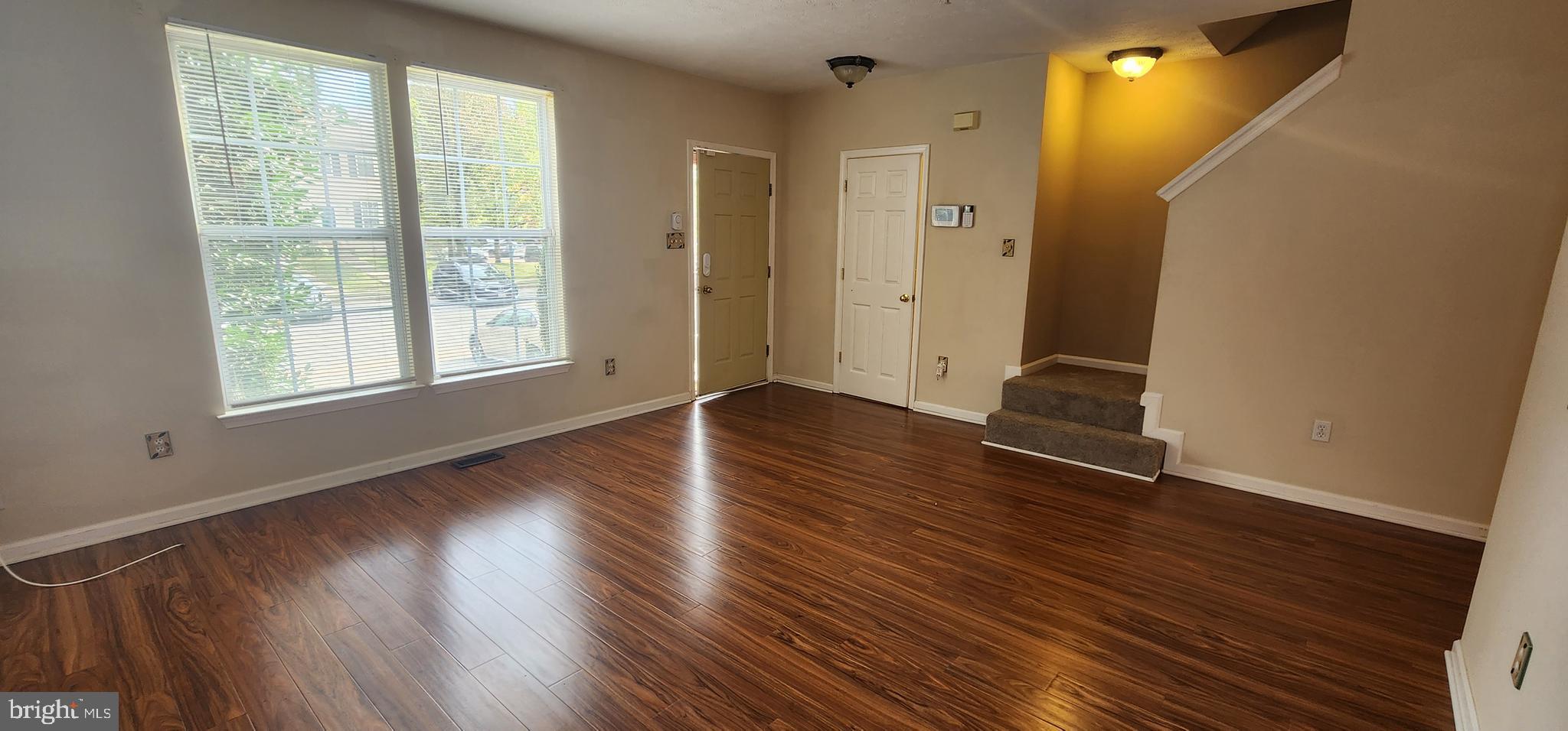 THE VILLAGES OF LYONSFIELD RUN - Residential Lease