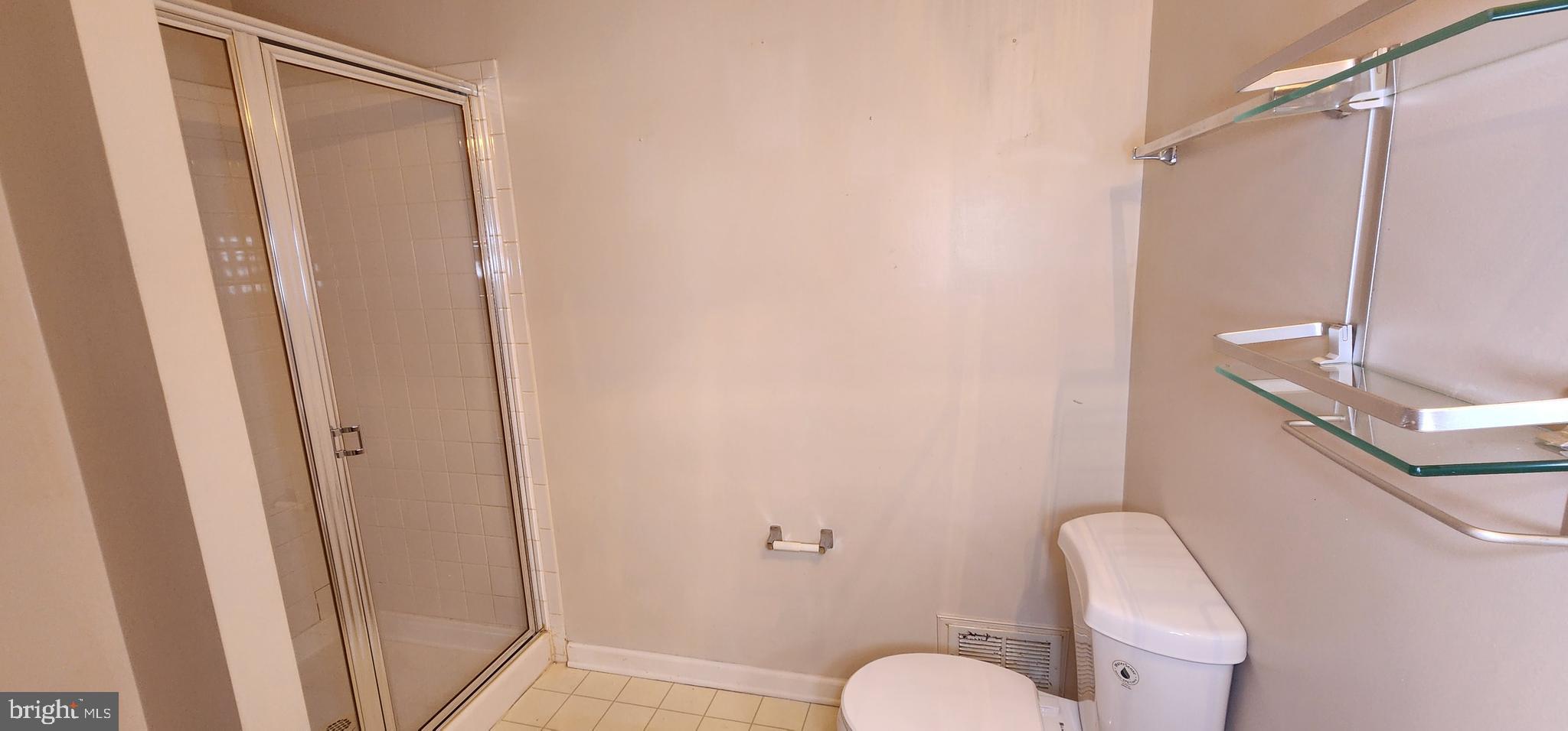 THE VILLAGES OF LYONSFIELD RUN - Residential Lease