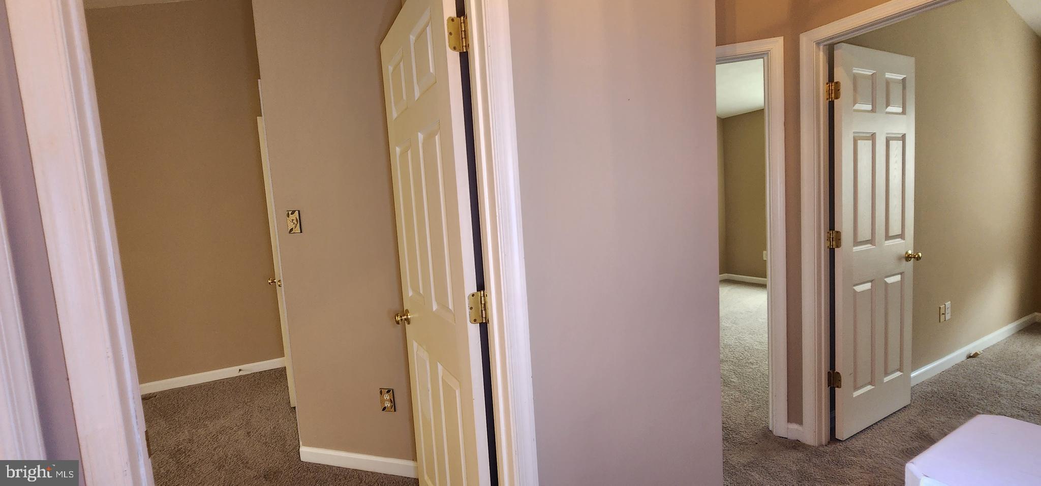 THE VILLAGES OF LYONSFIELD RUN - Residential Lease