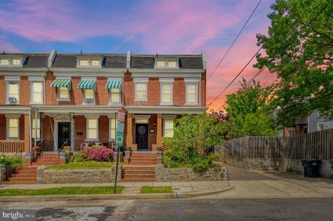 511 TAYLOR STREET NW WASHINGTON DC 20011