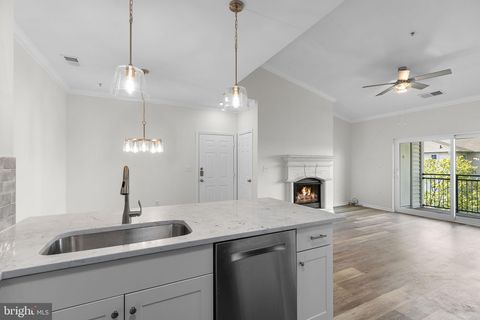 4401 WEATHERINGTON LANE 401 FAIRFAX VA 22030