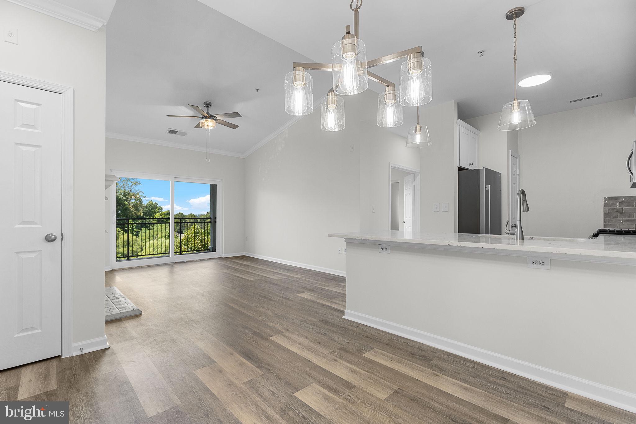 4401 WEATHERINGTON LANE 401