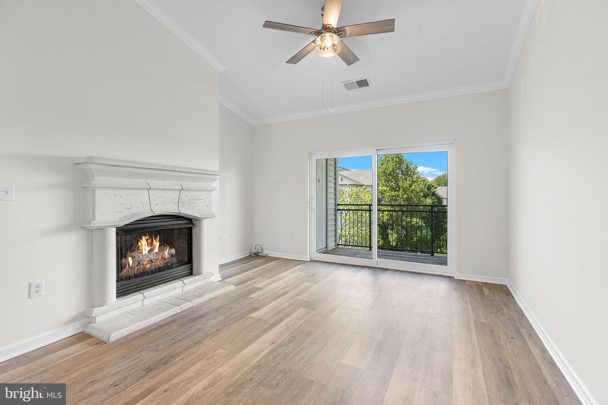 4401 WEATHERINGTON LANE 401