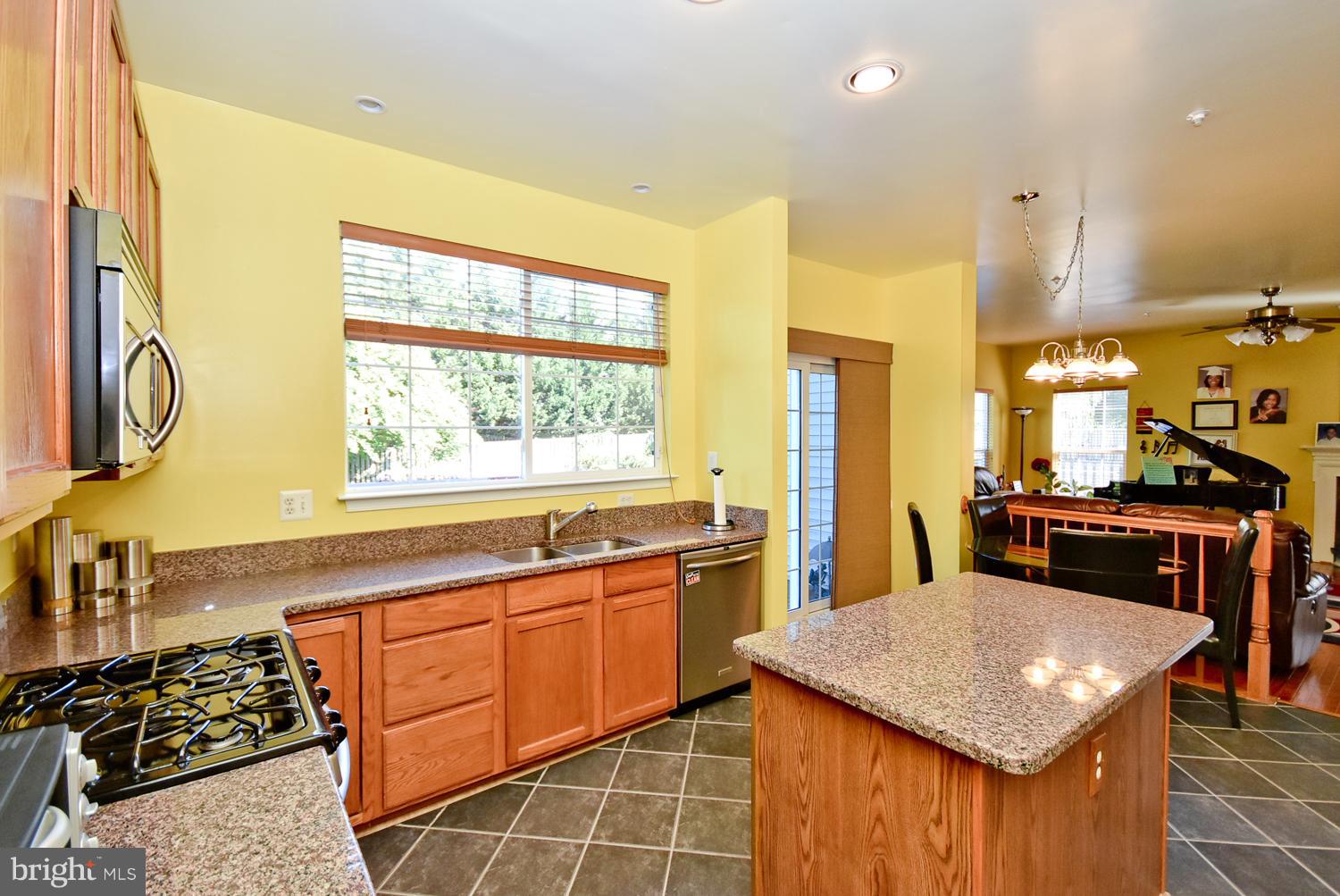 SUMMIT CREEK - Residential