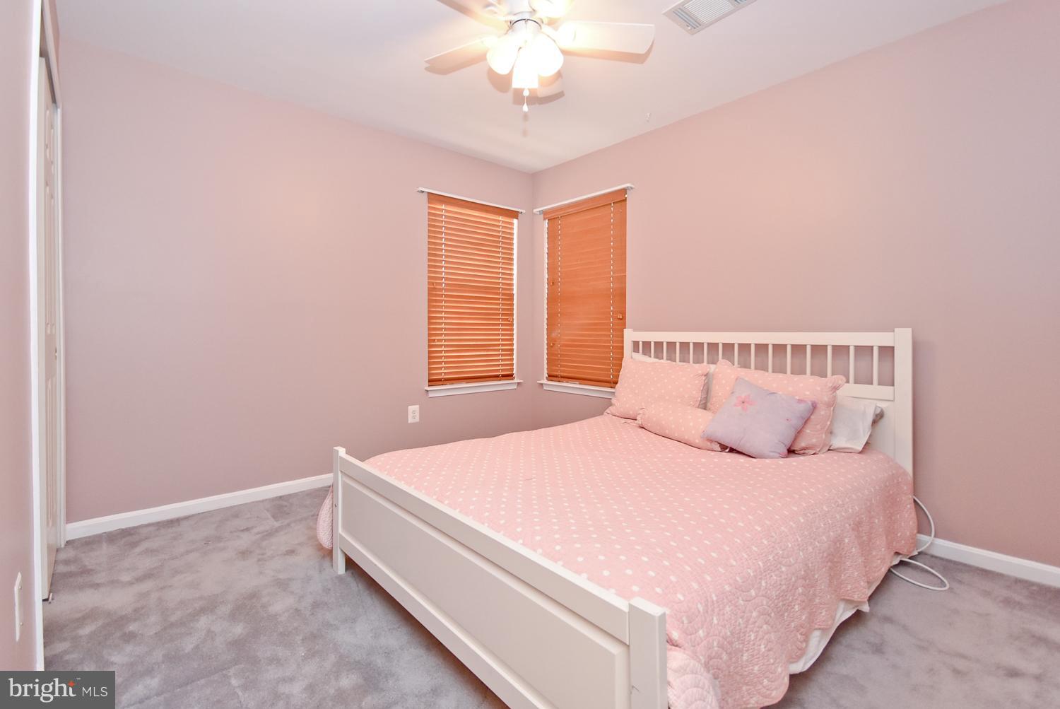 SUMMIT CREEK - Residential