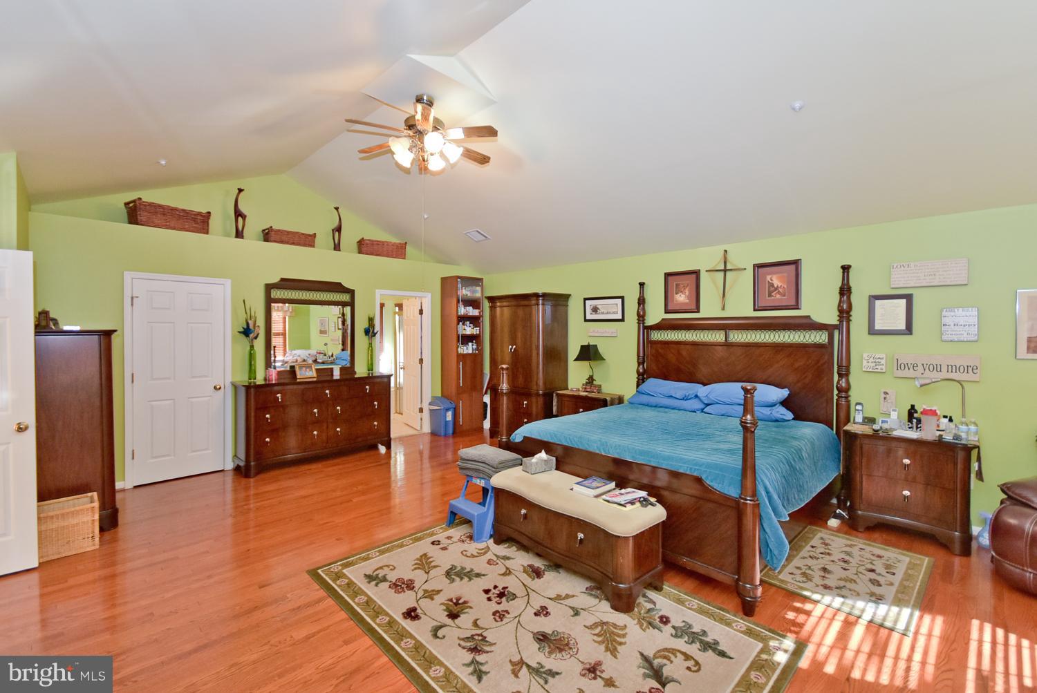 SUMMIT CREEK - Residential