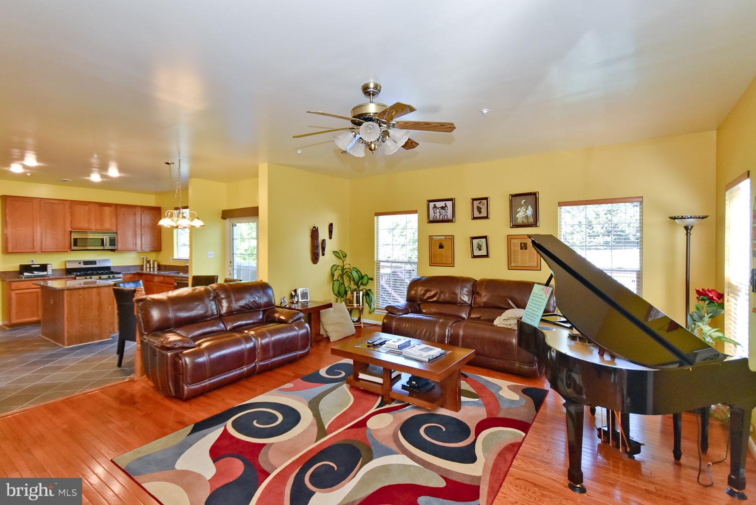 SUMMIT CREEK - Residential