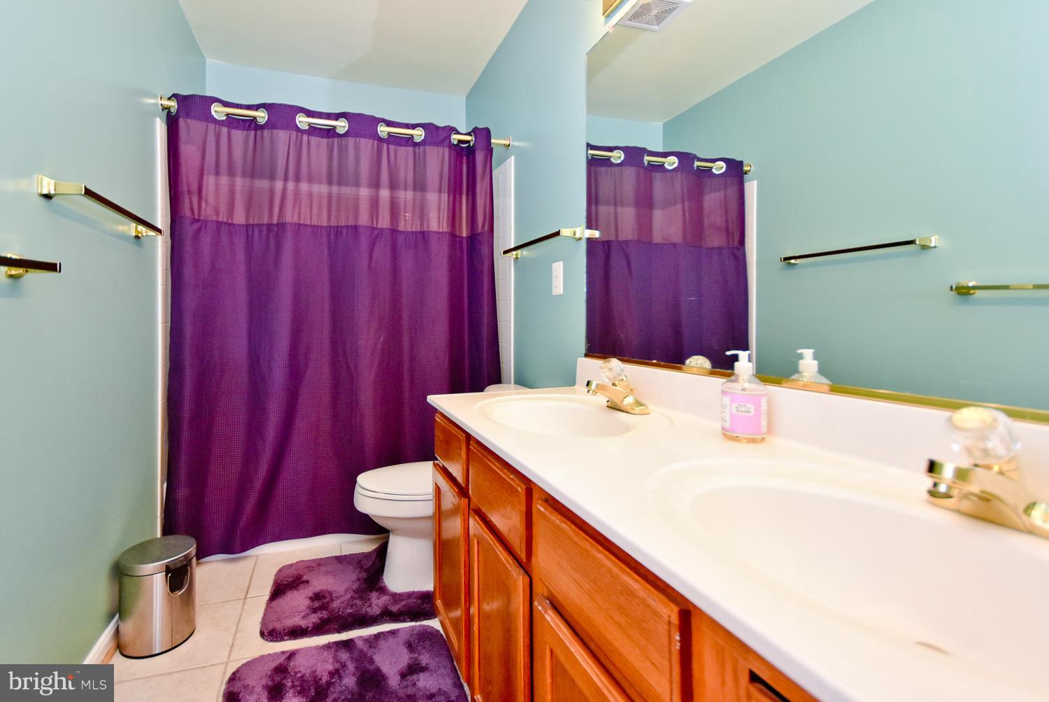 SUMMIT CREEK - Residential