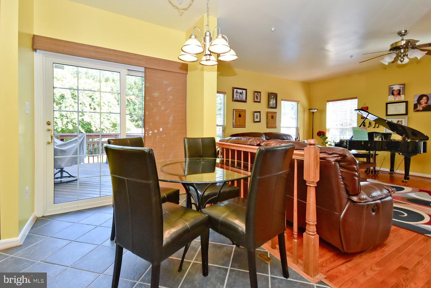 SUMMIT CREEK - Residential