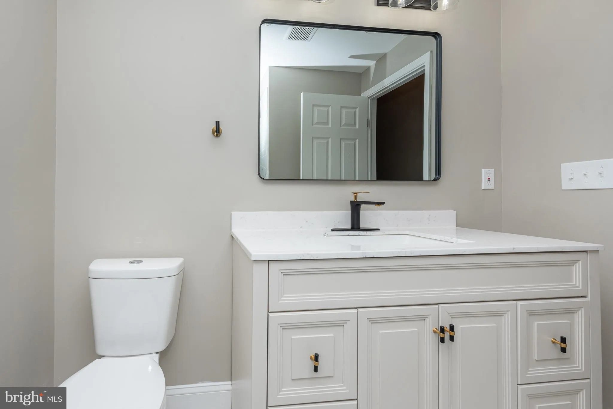 Baltimore, Maryland 21223, United States, 4 Bedrooms Bedrooms, ,4 BathroomsBathrooms,Residential,Active,26462