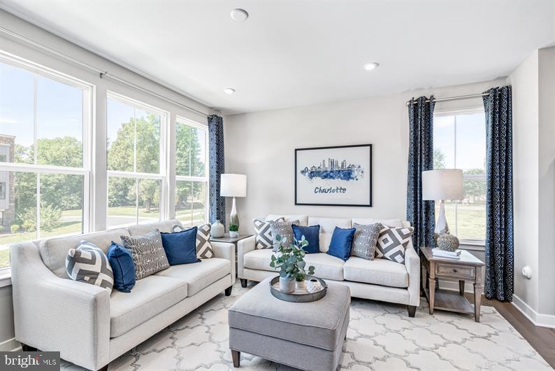 PARKSIDE - Residential