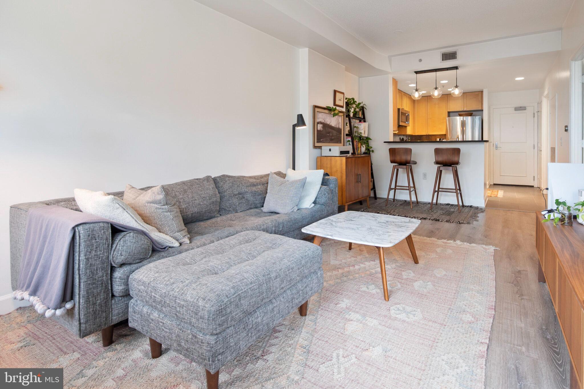 ECLIPSE ON CENTER PARK - Residential