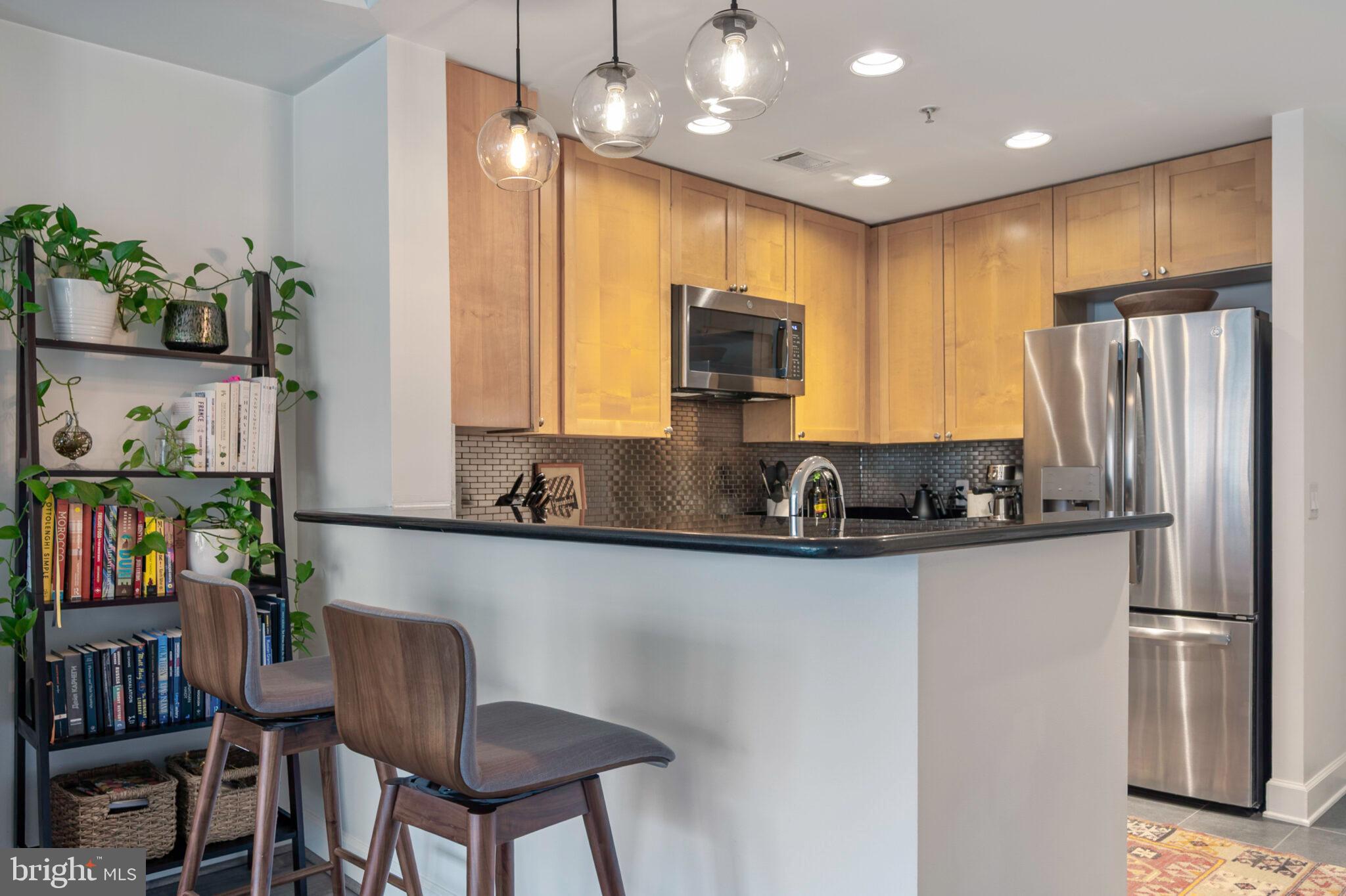 ECLIPSE ON CENTER PARK - Residential