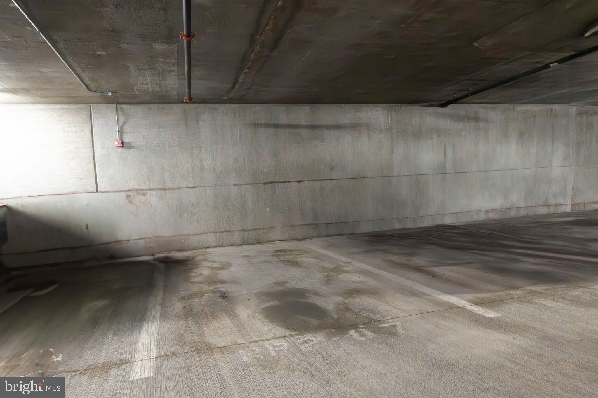 ECLIPSE ON CENTER PARK - Residential