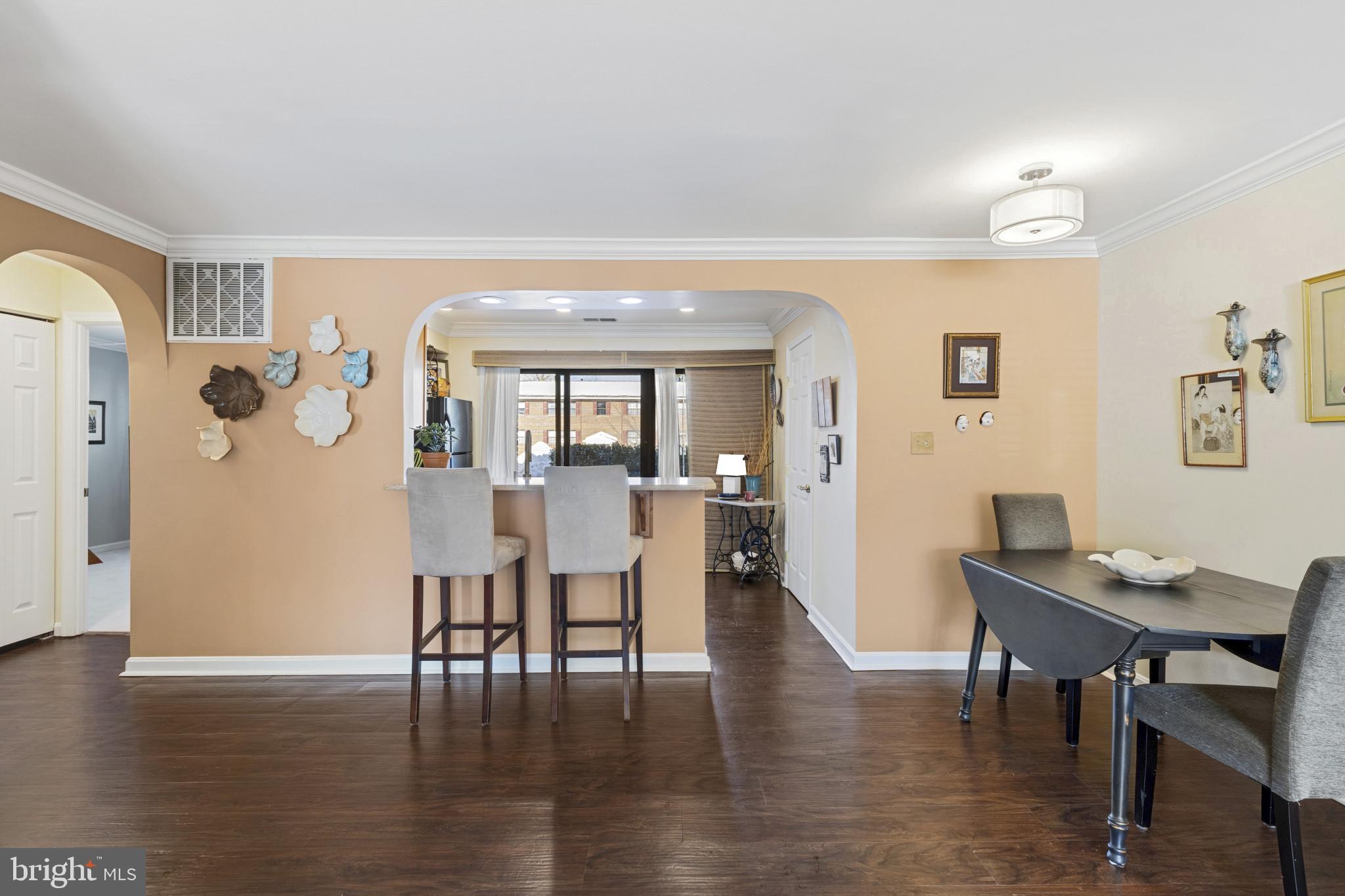 DULANEY TOWERS - Residential