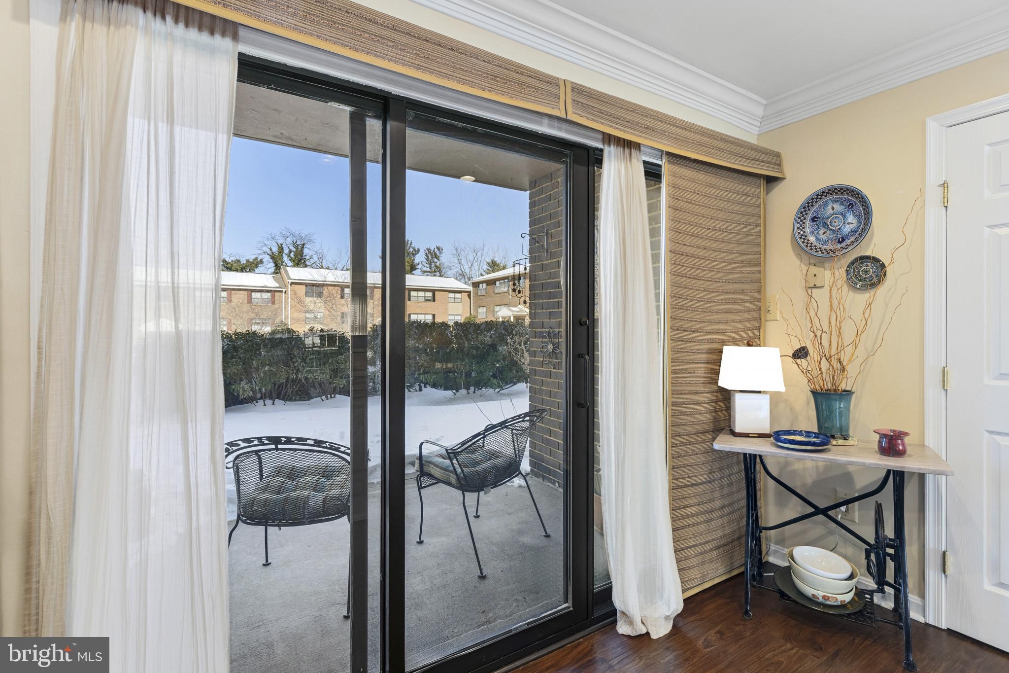 DULANEY TOWERS - Residential