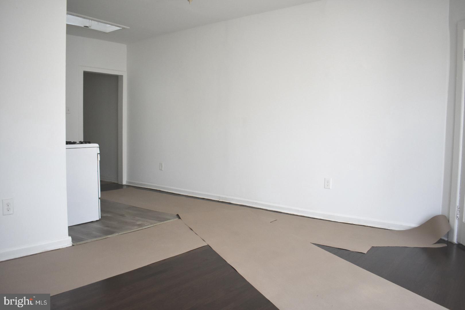 6031 MARKET STREET FRONT