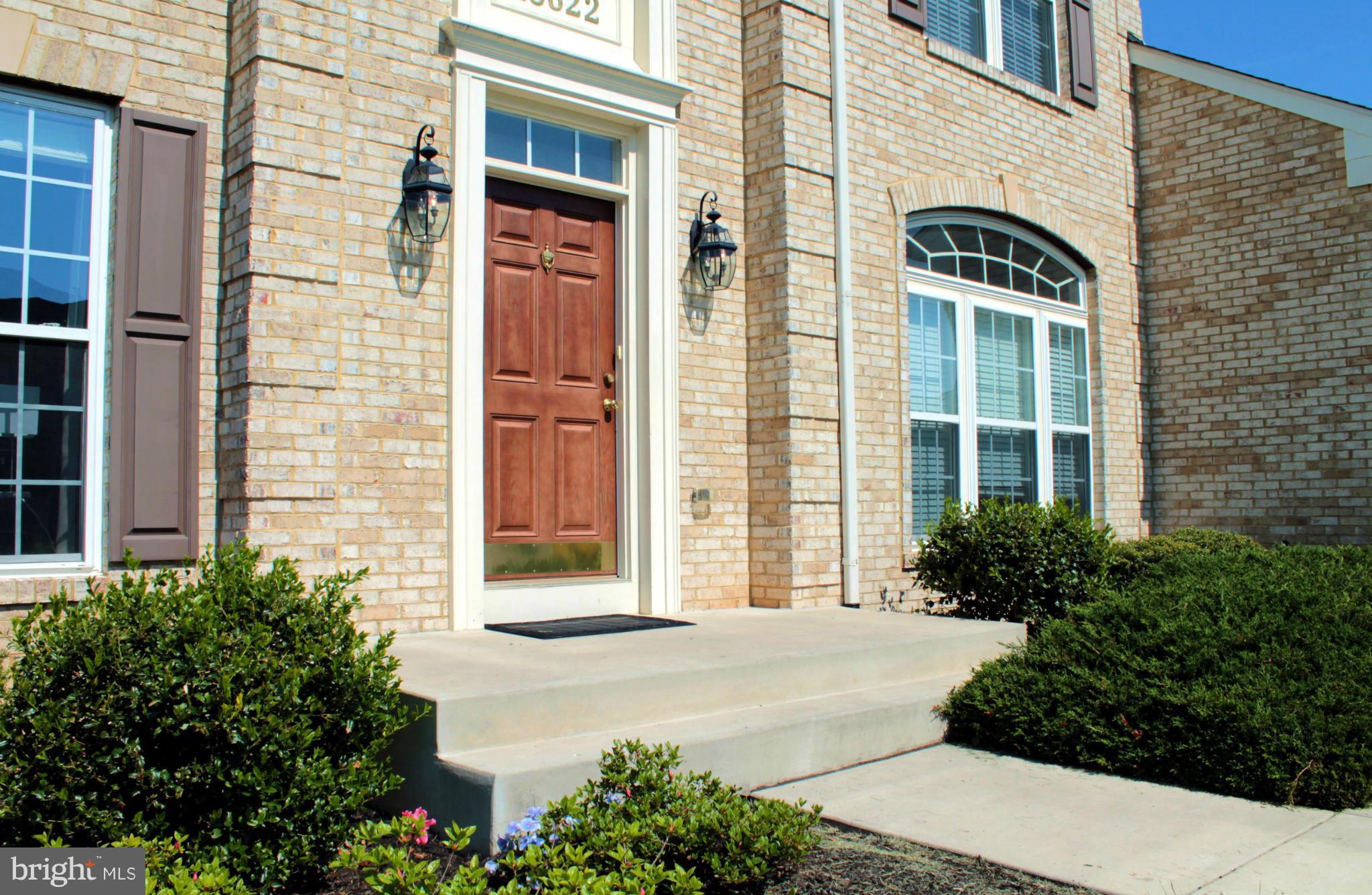 PARADISE MANOR - Residential Lease