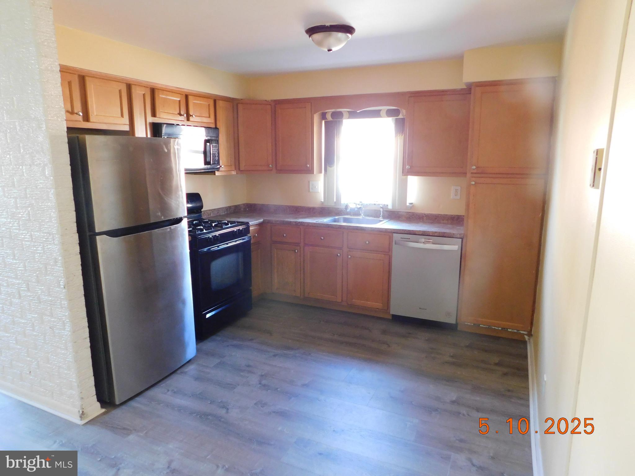 RHAWNHURST - Residential Lease