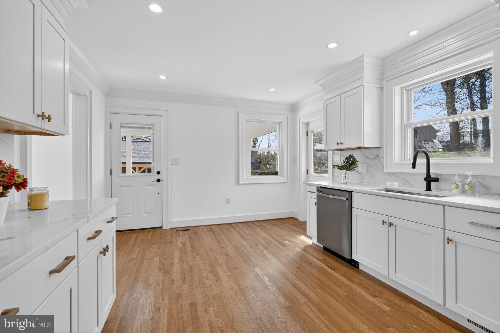 HILLANDALE FOREST - Residential