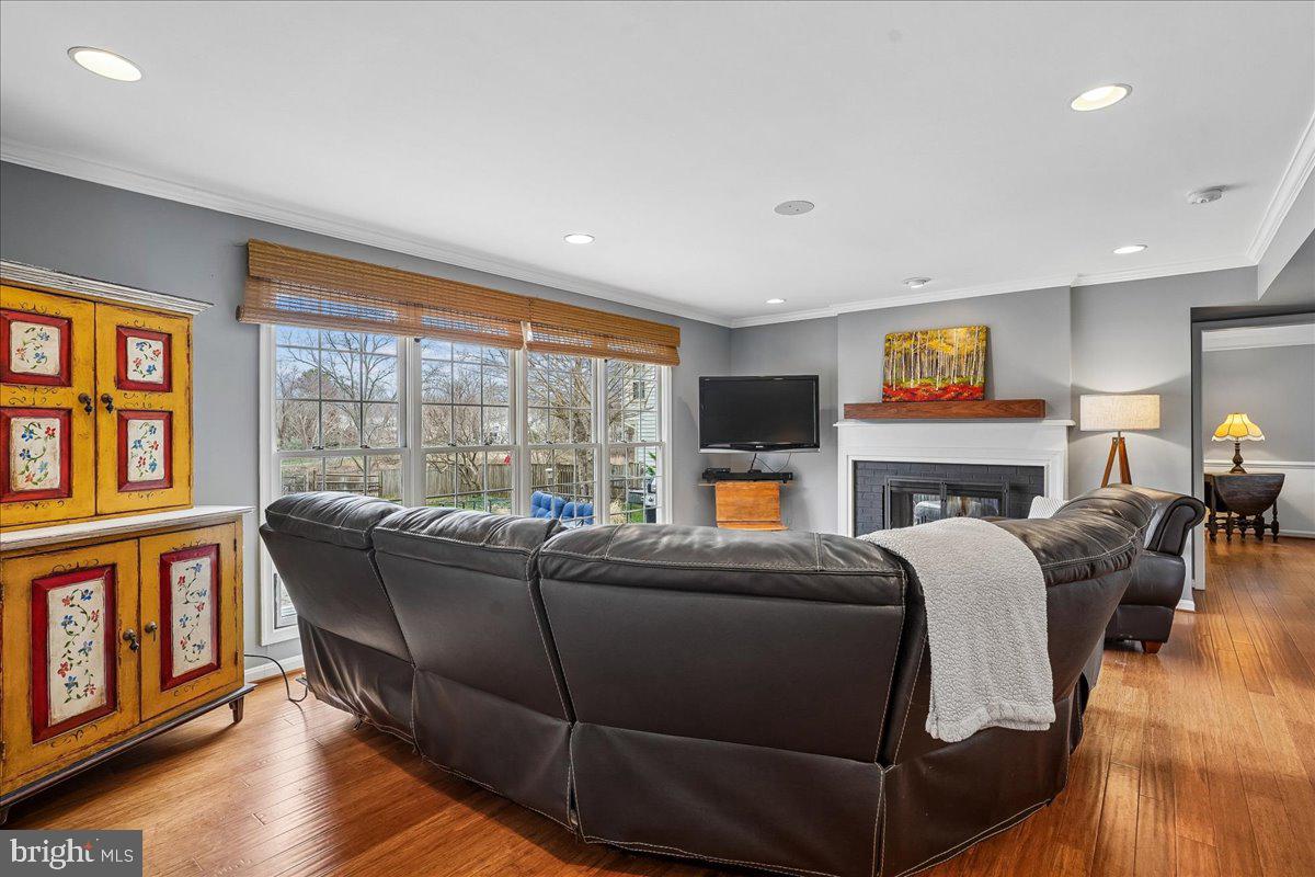 CROSSPOINTE - Residential