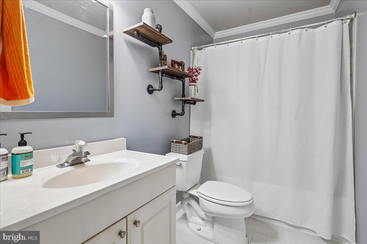 CROSSPOINTE - Residential