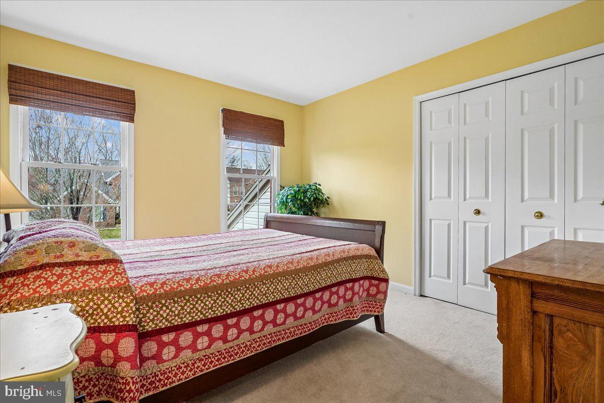 CROSSPOINTE - Residential