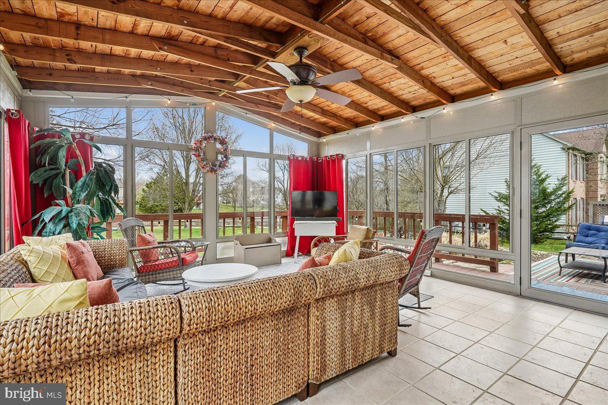 CROSSPOINTE - Residential