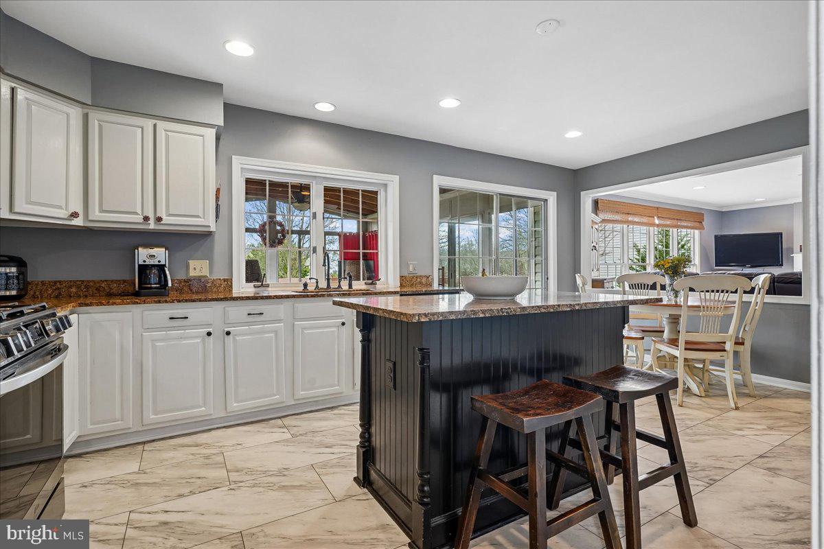 CROSSPOINTE - Residential