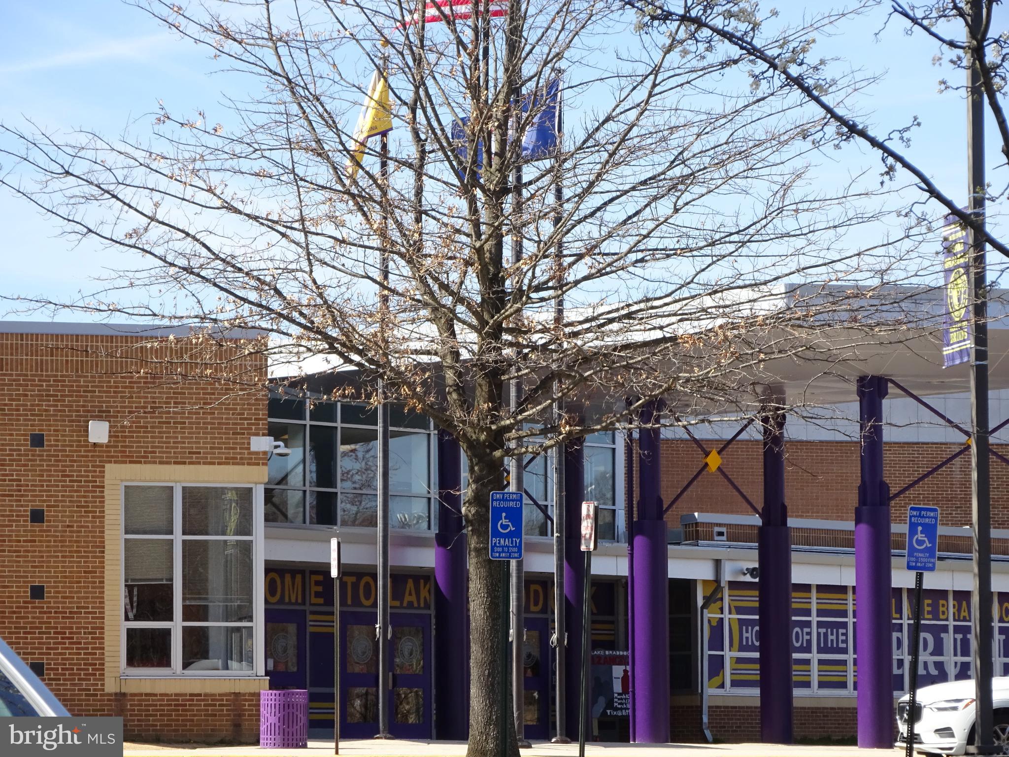 SIGNAL HILL - Residential