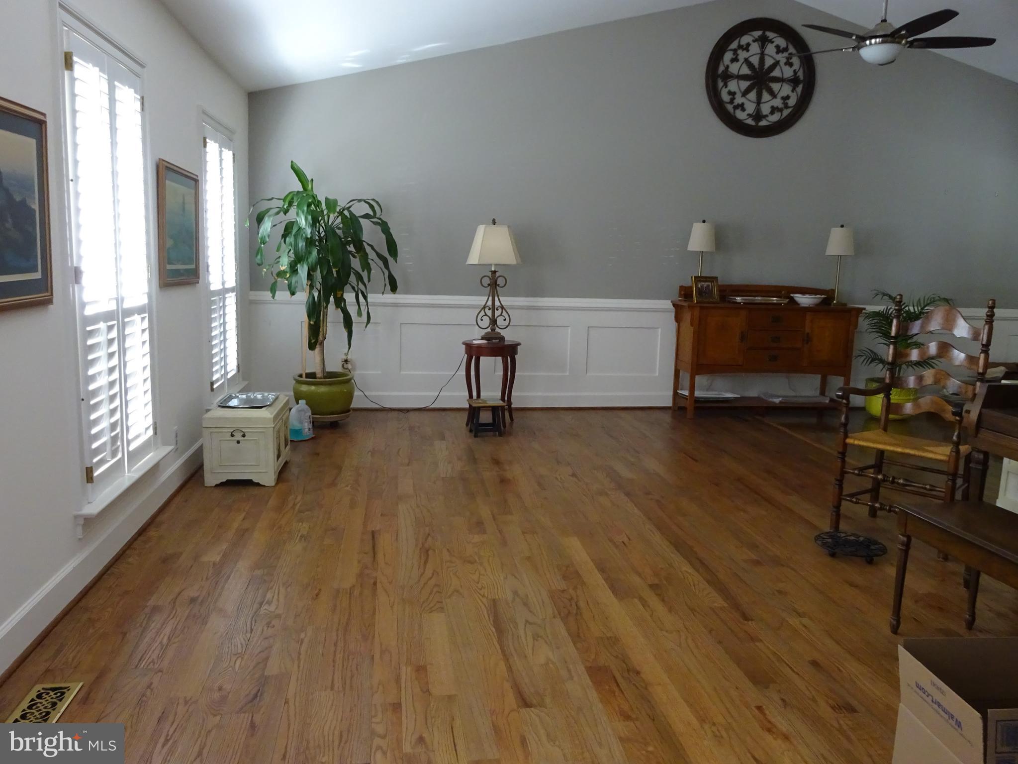 SIGNAL HILL - Residential