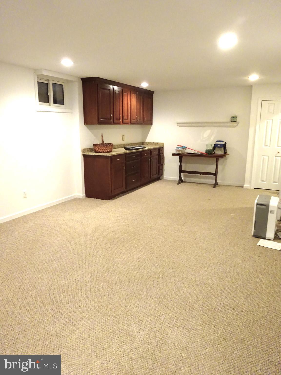 SIGNAL HILL - Residential