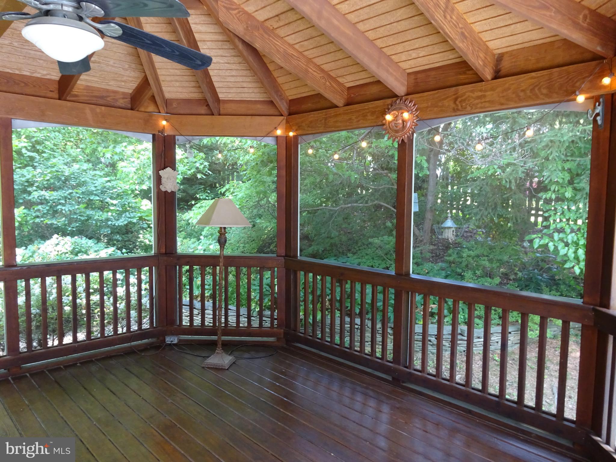 SIGNAL HILL - Residential