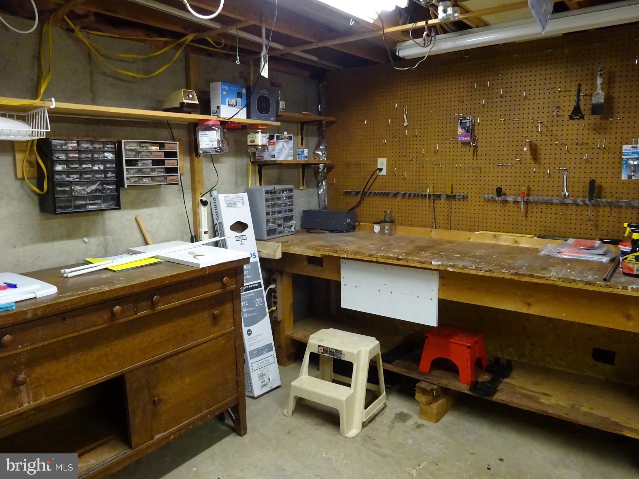 SIGNAL HILL - Residential