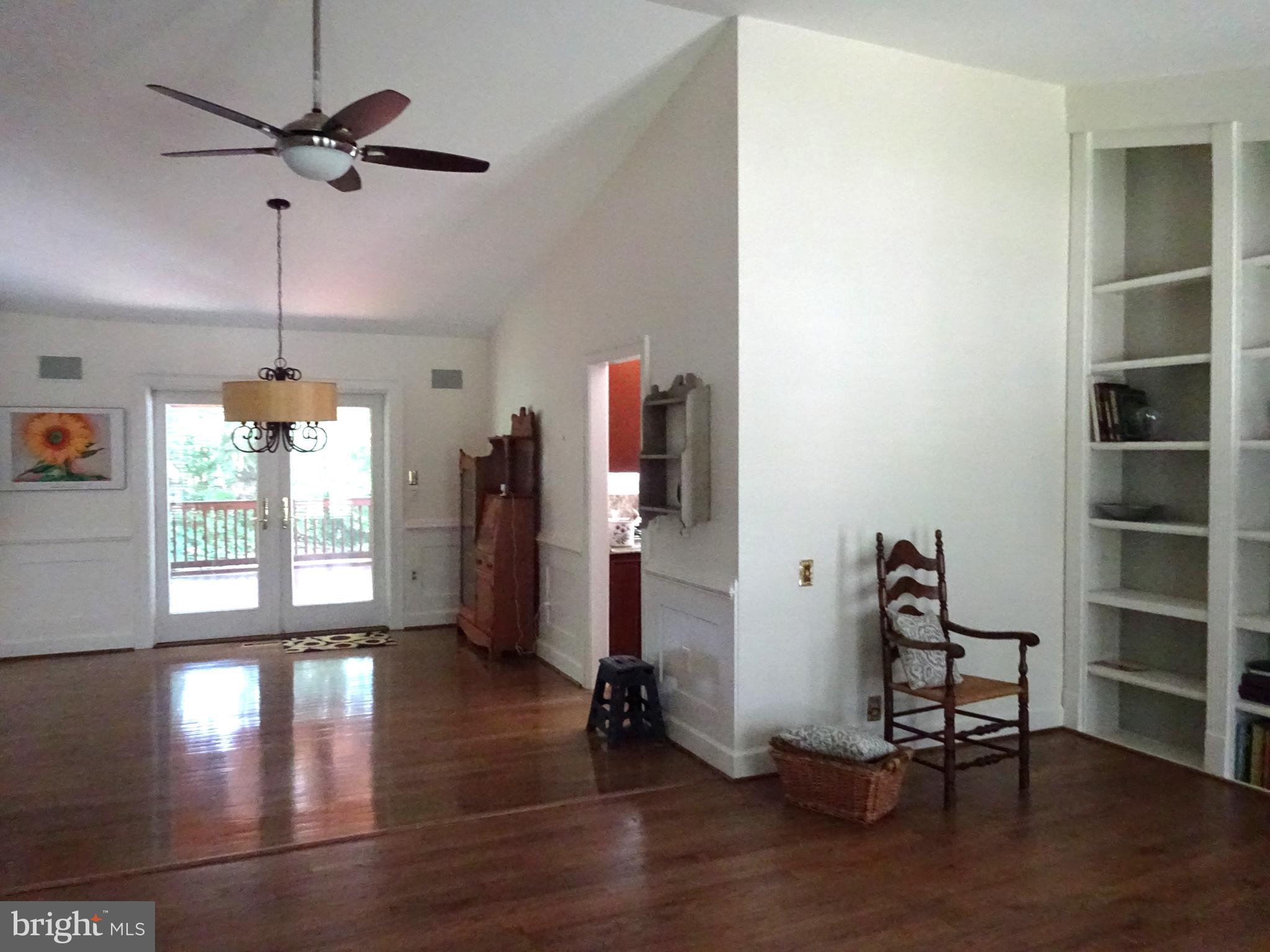 SIGNAL HILL - Residential