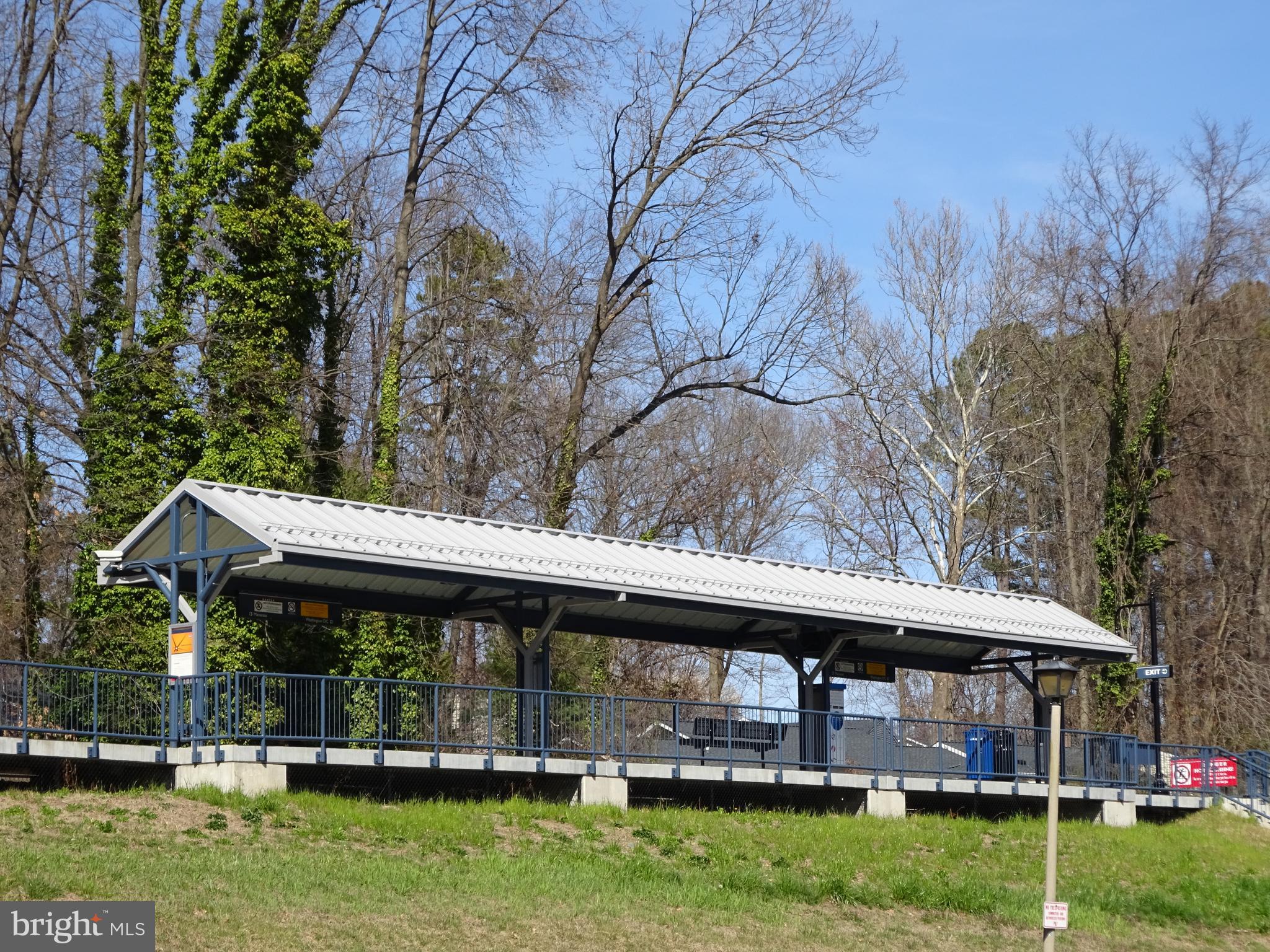 SIGNAL HILL - Residential