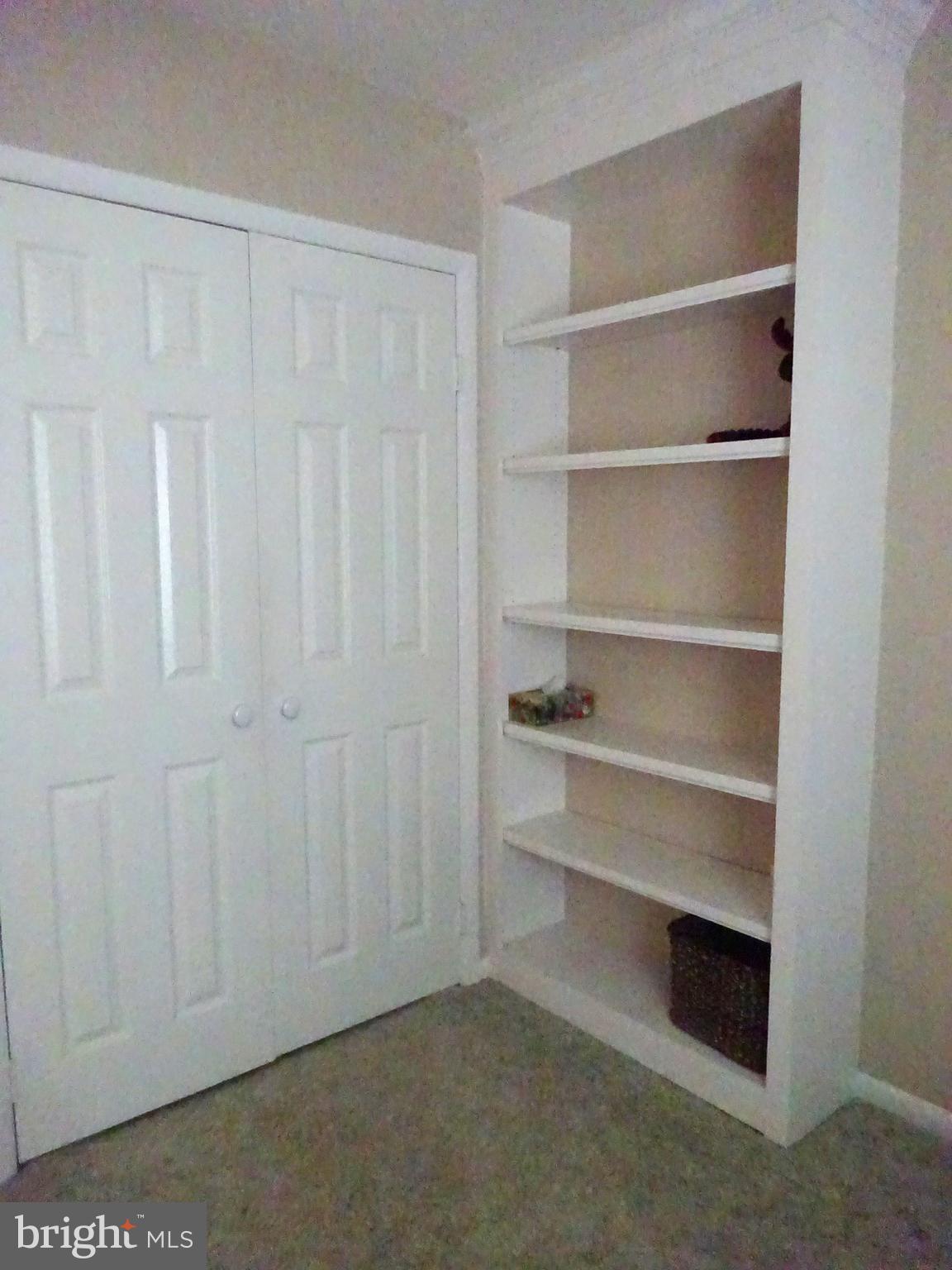 SIGNAL HILL - Residential