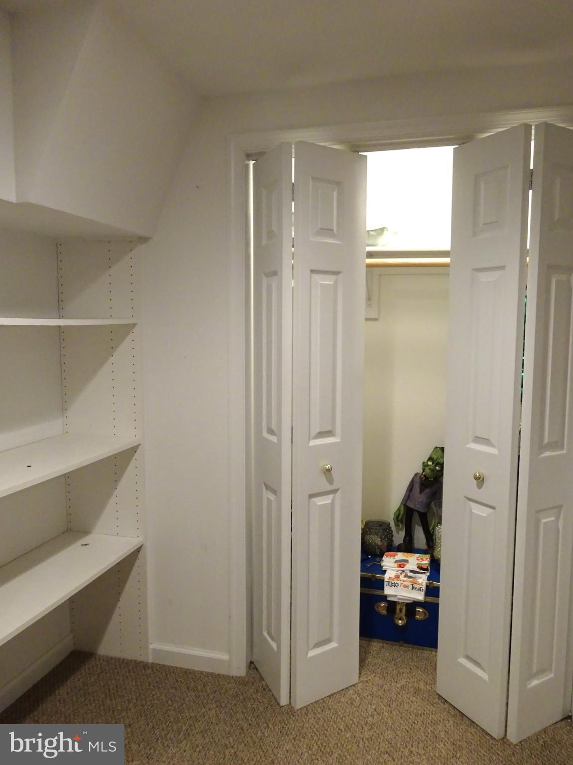 SIGNAL HILL - Residential