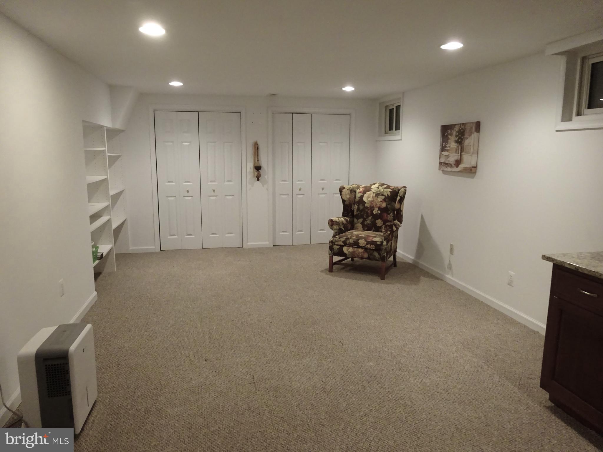 SIGNAL HILL - Residential