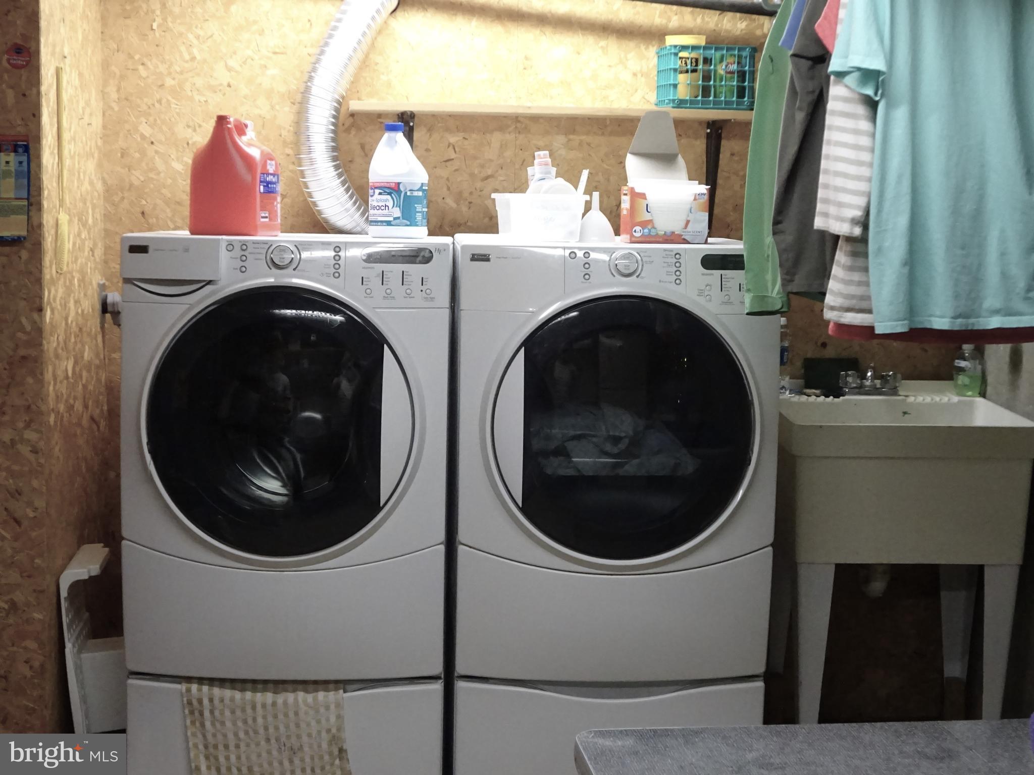 SIGNAL HILL - Residential