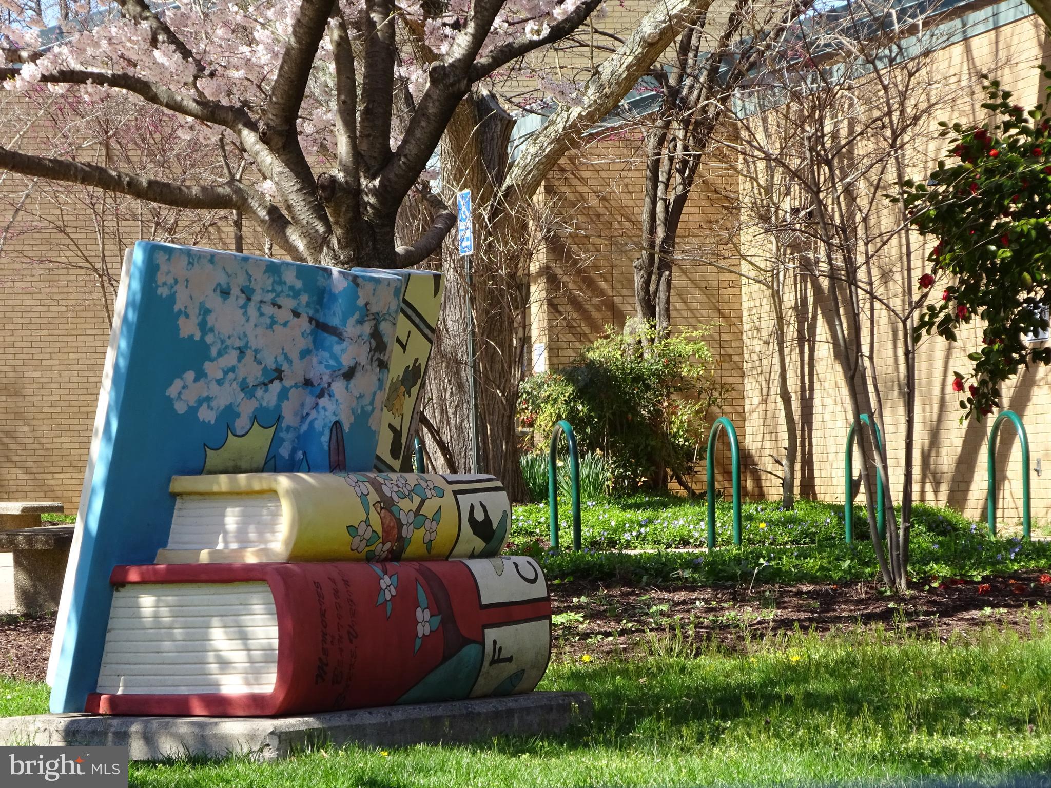 SIGNAL HILL - Residential