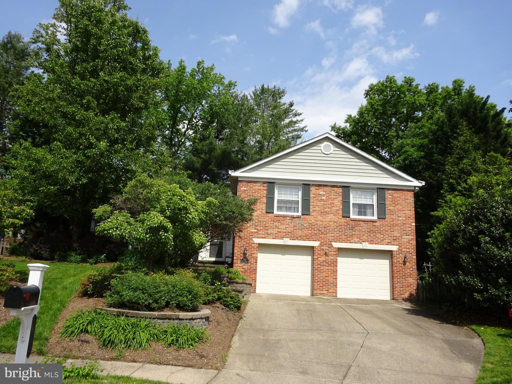 SIGNAL HILL - Residential