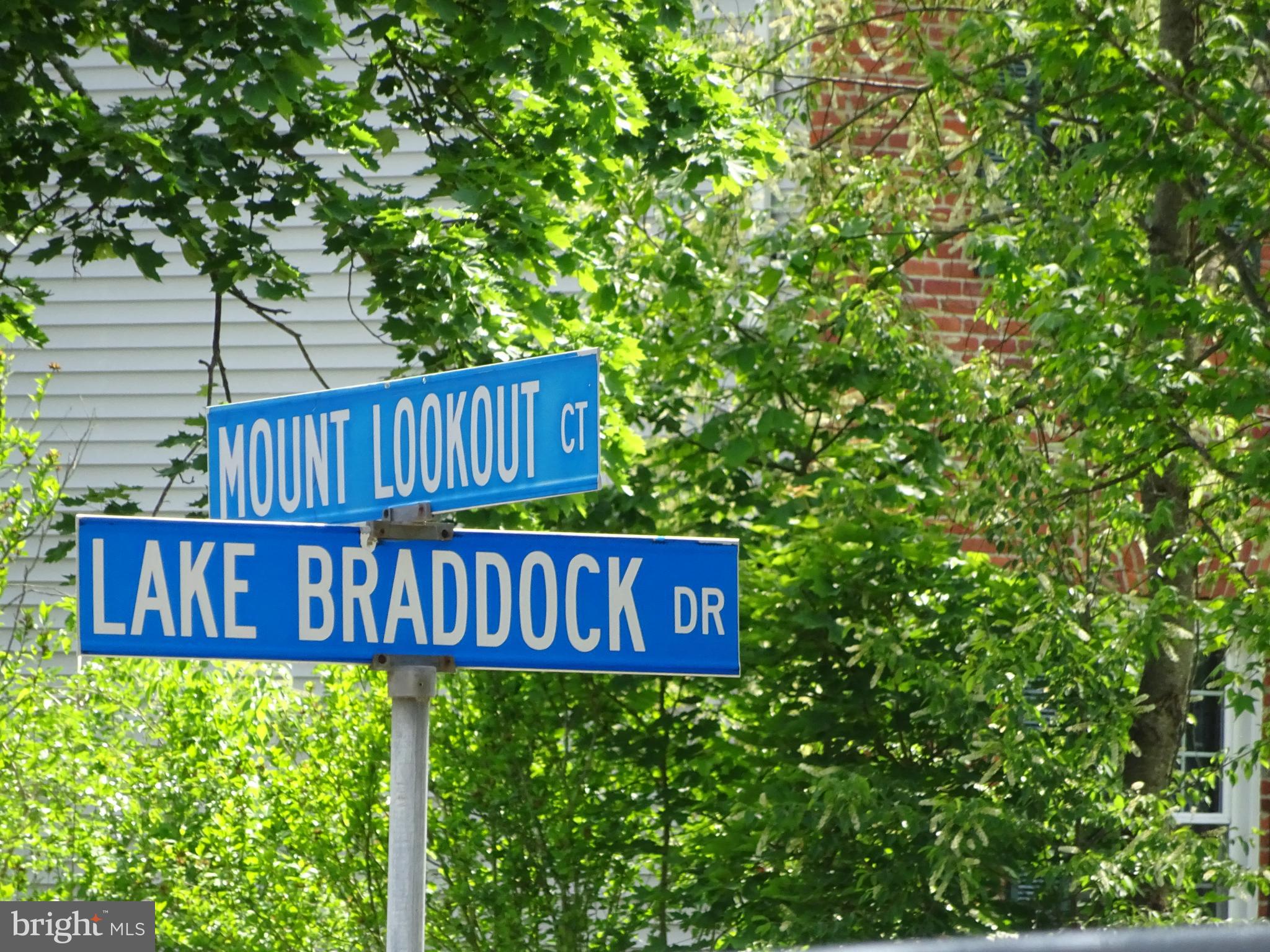 SIGNAL HILL - Residential