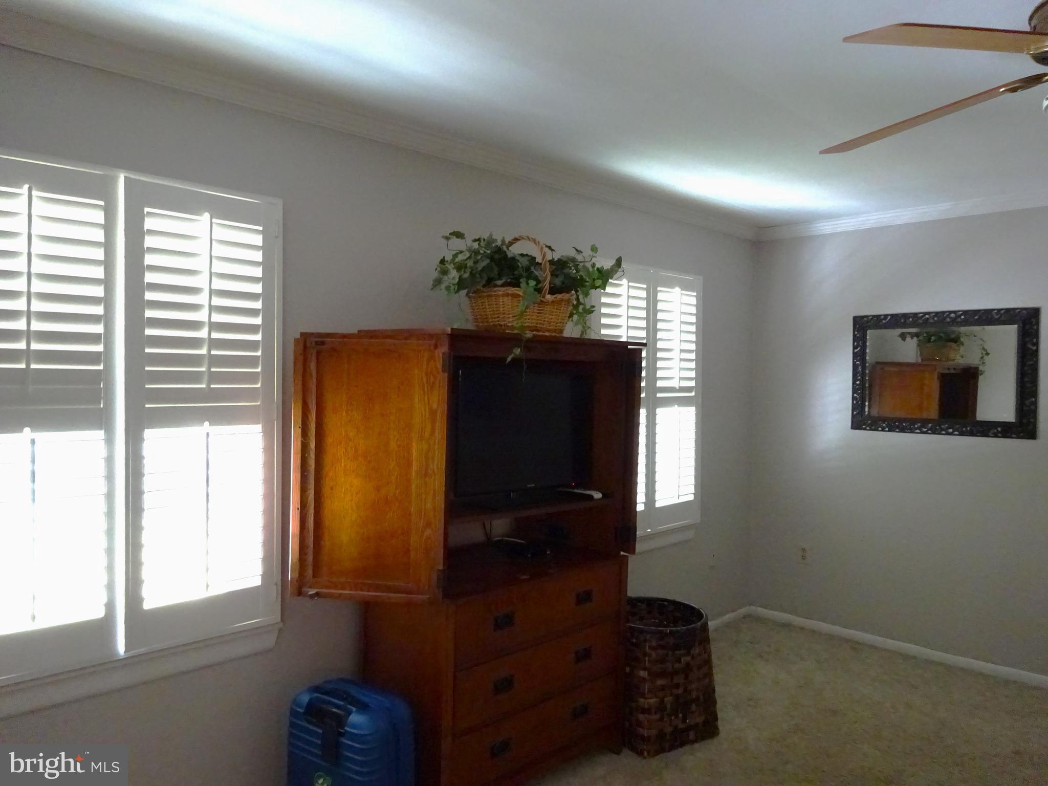 SIGNAL HILL - Residential