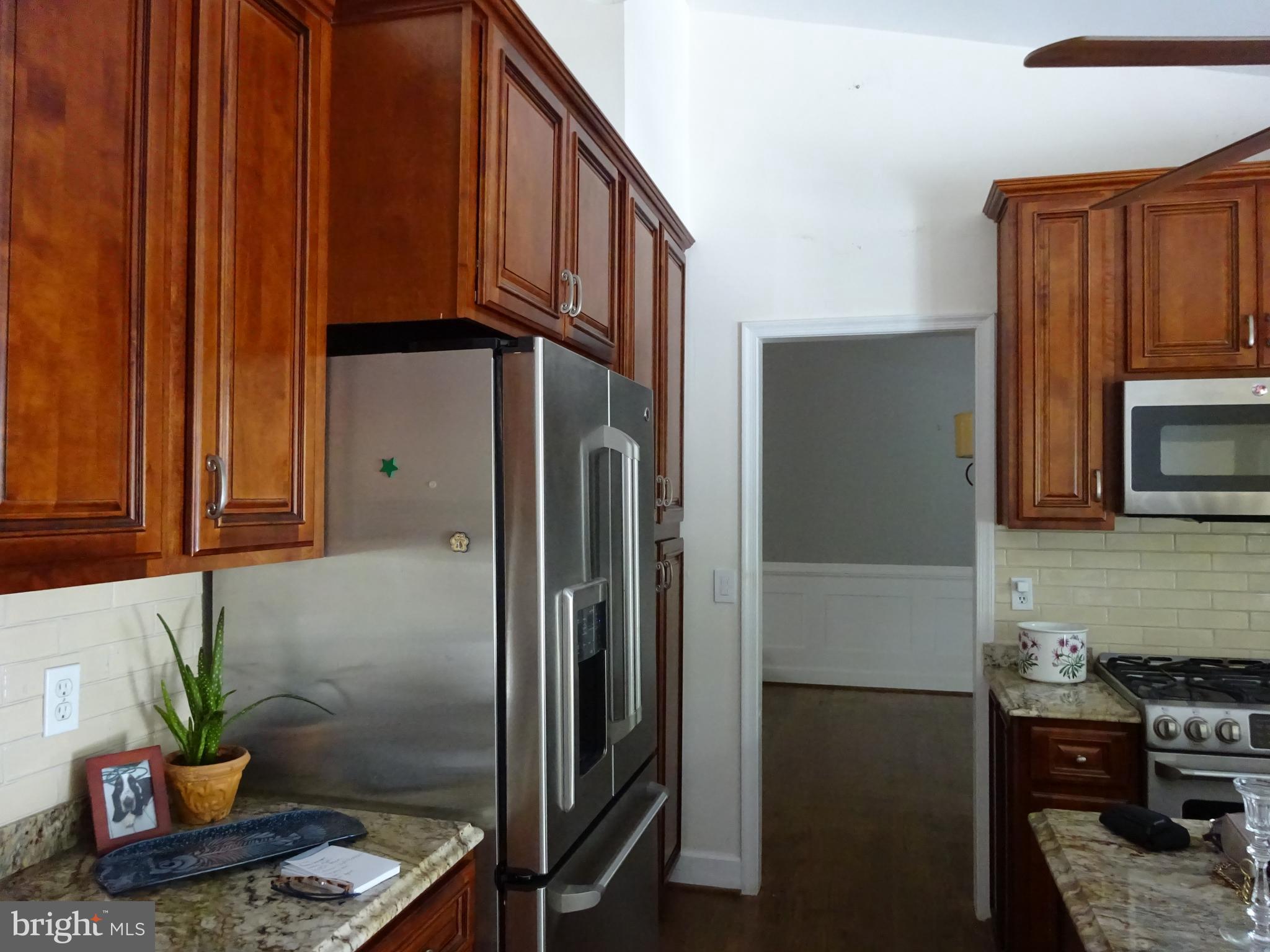 SIGNAL HILL - Residential