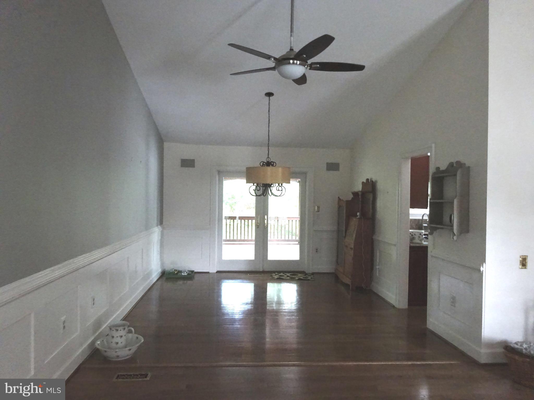 SIGNAL HILL - Residential