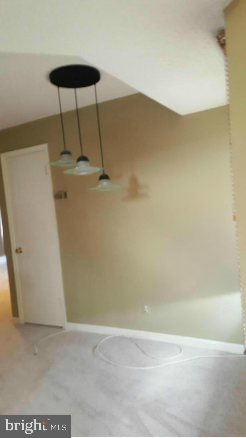 TIERS OF MANCHESTER LAKES - Residential Lease