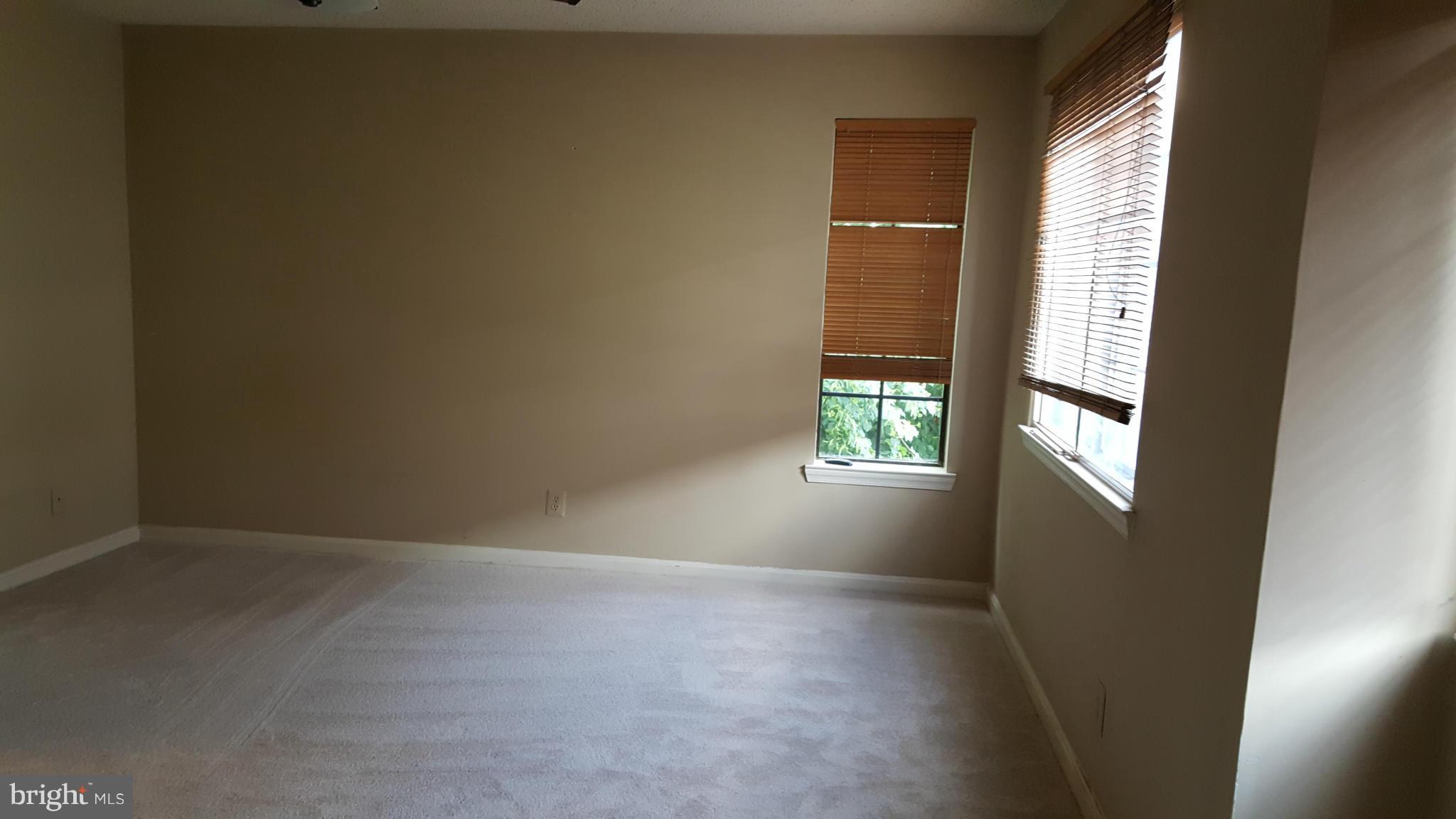 TIERS OF MANCHESTER LAKES - Residential Lease